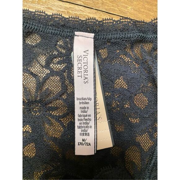 Victoria’s Secret Medium NWT black lace Brazilian - Picture 3 of 5